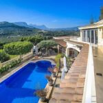 Bergzicht vanaf luxe Villa met zwembad Te koop in Calpe in Spanje, gelegen aan de Costa Blanca-Noord