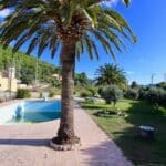 Terras met zwembad van Villa Te koop in Pedreguer in Spanje, gelegen aan de Costa Blanca-Noord