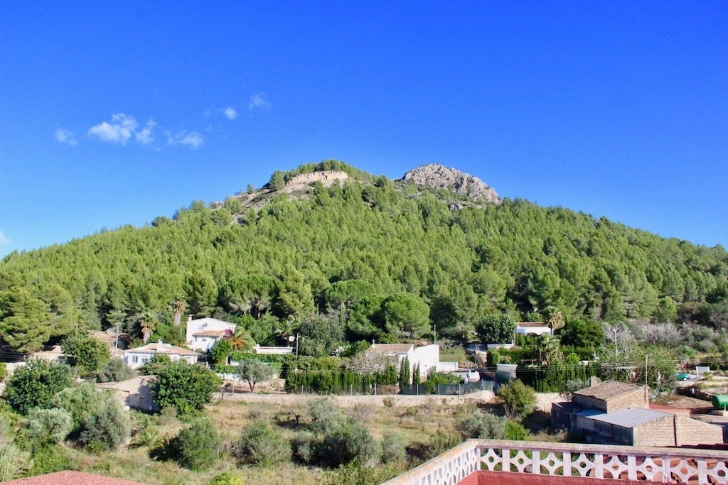 Resale Villa Te koop in Pedreguer in Spanje, gelegen aan de Costa Blanca-Noord