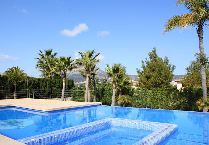 Villa Te koop in Javea in Spanje, gelegen aan de Costa Blanca-Noord