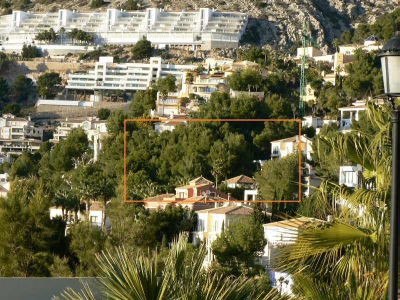 Luchtfoto van bouwgrond Te koop in Altea in Spanje, gelegen aan de Costa Blanca-Noord