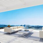 Terras met zeezicht van Nieuwbouw Appartement Te koop in Estepona in Spanje, gelegen aan de Costa del Sol-West