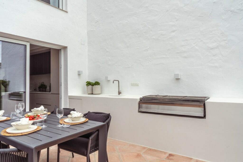 Nieuwbouw Huis Te koop in Nueva Andalucia in Spanje, gelegen aan de Costa del Sol-West