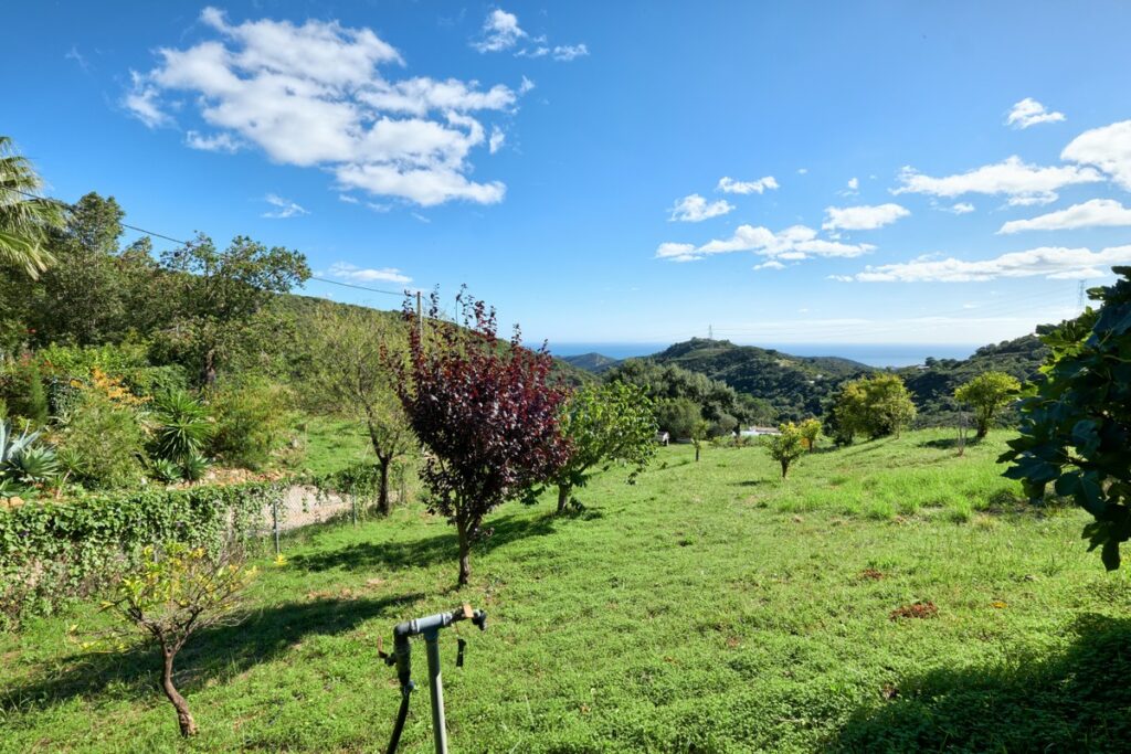 Villa Te koop in Estepona in Spanje, gelegen aan de Costa del Sol-West