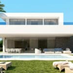 Vooraanzicht Nieuwbouw villa in Marbella in Spanje, gelegen aan de Costa del Sol-West