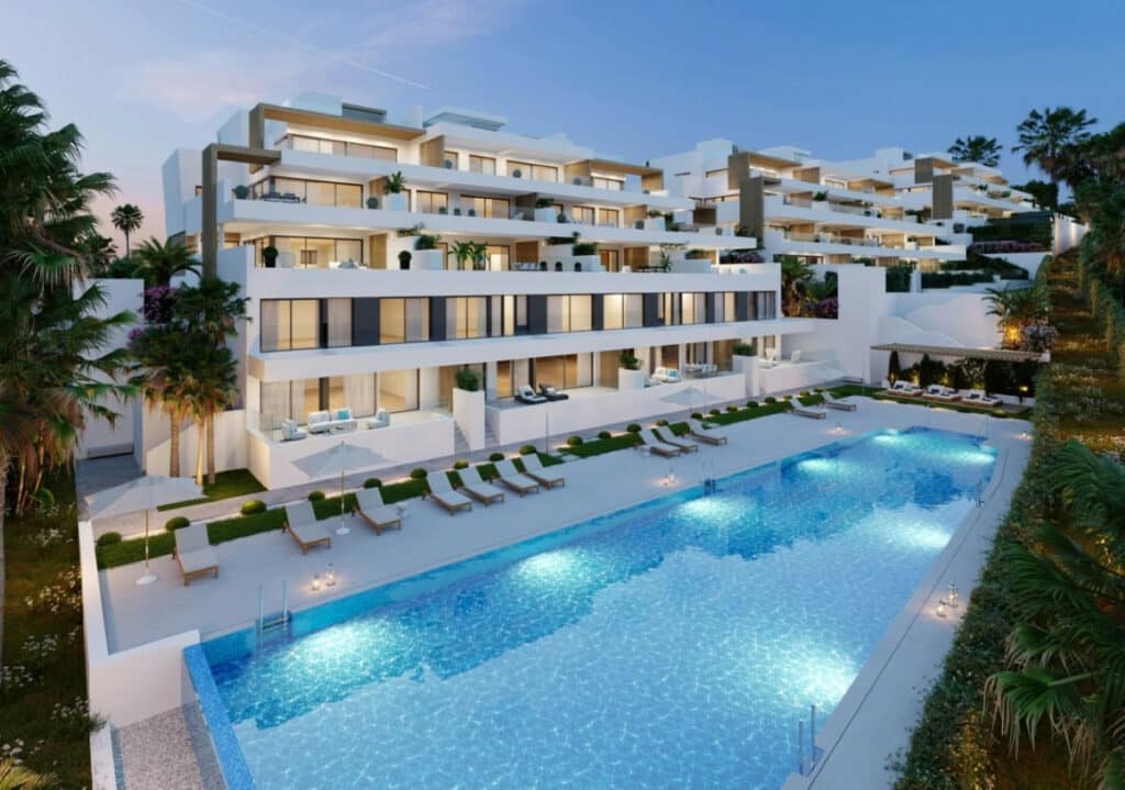 Zicht op residentie van Nieuwbouw Appartement Te koop in Estepona in Spanje, gelegen aan de Costa del Sol-West