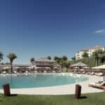 Gemeenschappelijk zwembad van Nieuwbouw Appartement Te koop in Manilva in Spanje, gelegen aan de Costa del Sol-West