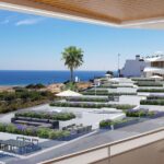 Uitzicht complex en de zee vanaf terras Nieuwbouw Appartement Te koop in Santa Pola in Spanje, gelegen aan de Costa Blanca-Zuid