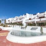 Gemeenschappelijk zwembad van Nieuwbouw Appartementen Te koop in San Juan De Los Terreros in Spanje, gelegen aan de Costa de Almería