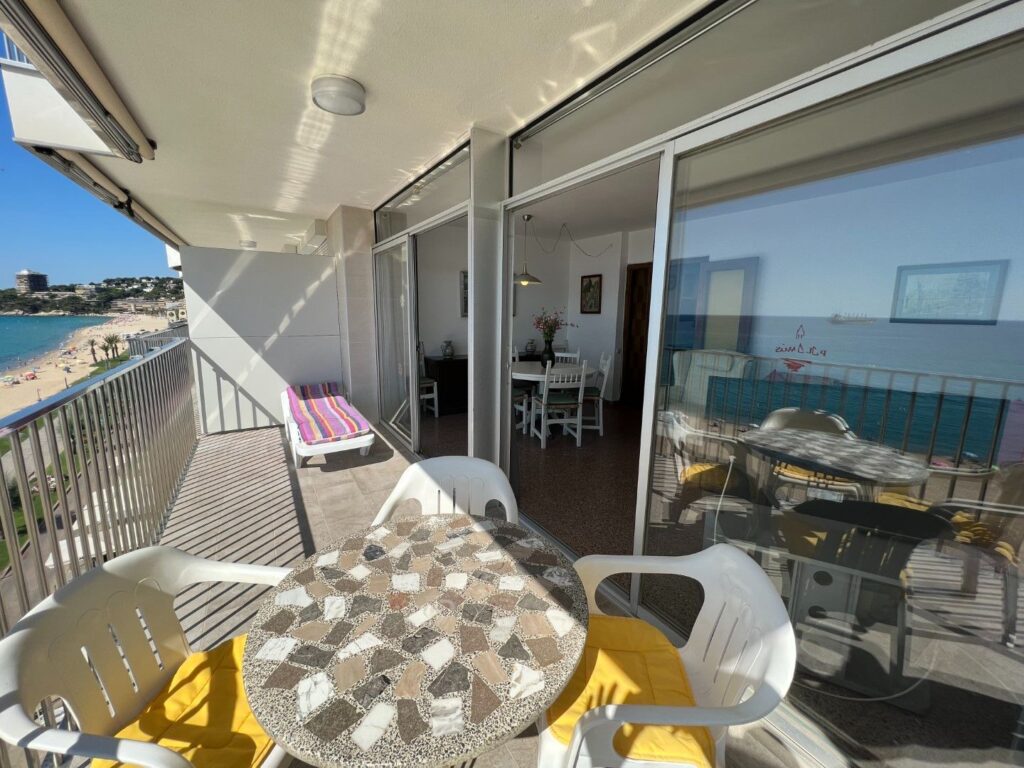 Terras met zeezicht van Appartement Te koop in Sant Antoni De Calonge in Spanje, gelegen aan de Costa Brava