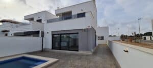 Nieuwbouw villa in La Zenia in Spanje, gelegen aan de Costa Blanca-Zuid