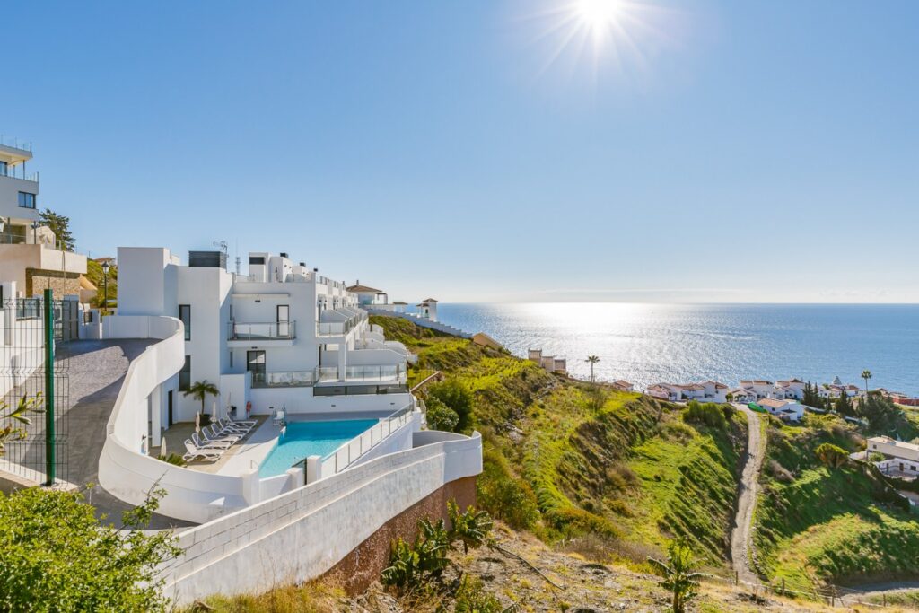 Nieuwbouw Appartement Te koop in Nerja in Spanje, gelegen aan de Costa del Sol-Oost