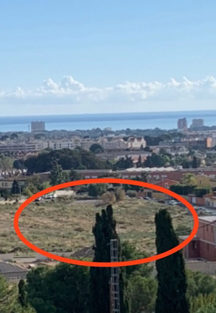 Panoramisch zicht van resale grondstuk in Sant Joan d'Alacant in Spanje, gelegen aan de  Costa Blanca-Noord