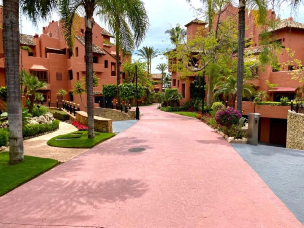 Appartement Te koop in New Golden Mile in Spanje, gelegen aan de Costa del Sol-West