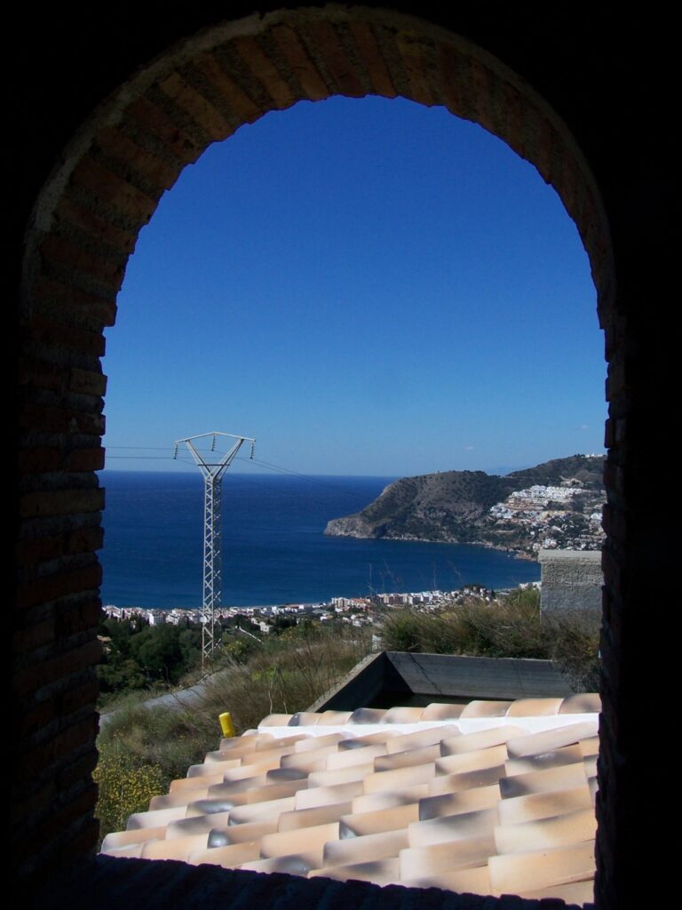 Nieuwbouw Villa Te koop in Almunecar in Spanje, gelegen aan de Costa Tropical