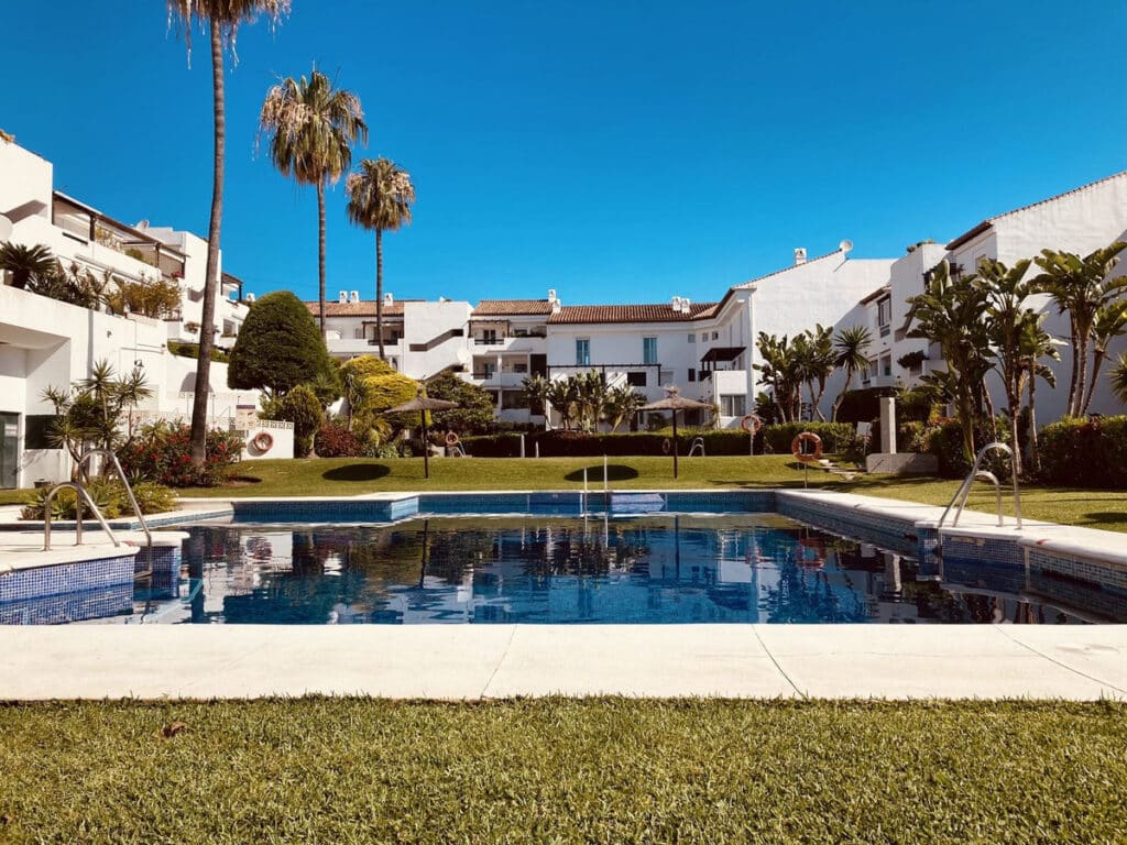 Appartement Te koop in Estepona in Spanje, gelegen aan de 