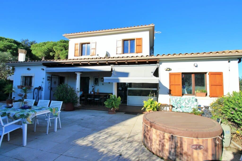 Villa Te koop in Sant Antoni De Calonge in Spanje, gelegen aan de Costa Brava